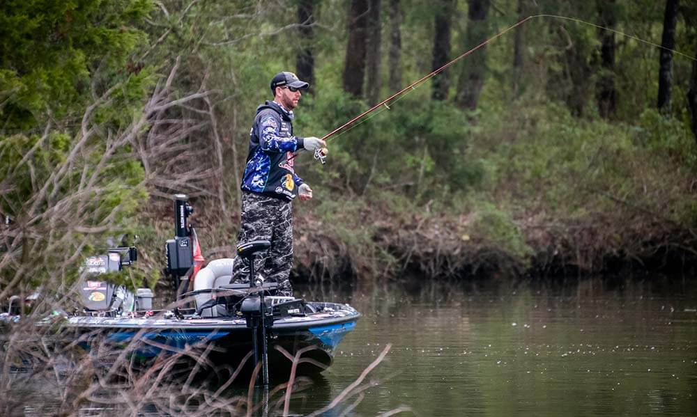 Ott DeFoe Moves off the Bank to Cash in at Lake Athens in Bass Pro Tour  Stage Three Win - Minn Kota
