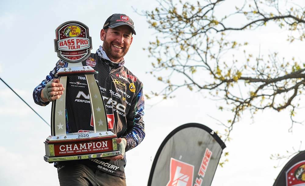 Ott DeFoe Moves off the Bank to Cash in at Lake Athens in Bass Pro Tour  Stage Three Win - Minn Kota