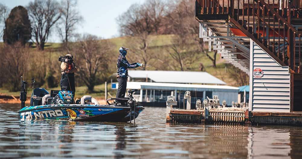 ott defoe fishing tennessee river marina in route to classic victory