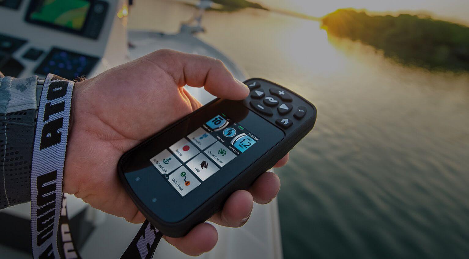 What Humminbird Fish Finders are Compatible With Ipilot  