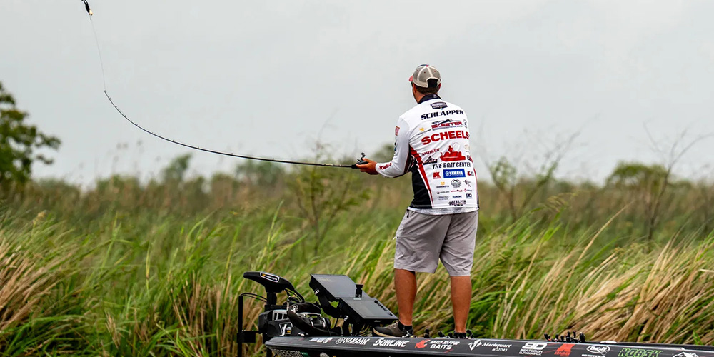 Schlapper Wins Bassmaster Elite at the Sabine  River - Casting